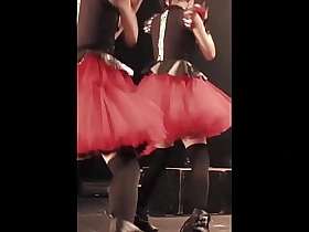 su-metal - suzuka nakamoto sexy legs