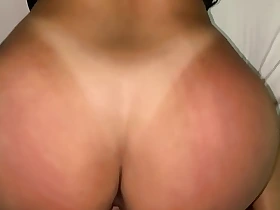 Enchendo painless costas dela de porra (Completo no Red)