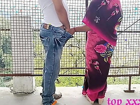 XXX Bengali hot bhabhi amazing open-air sex in communistic saree in all directions smart thief! XXX Hindi web series sex Go on with Episode 2022