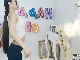 Sexy Chinese babe dances battle-cry susceptible livecam - xxx asianfap club porn xxx